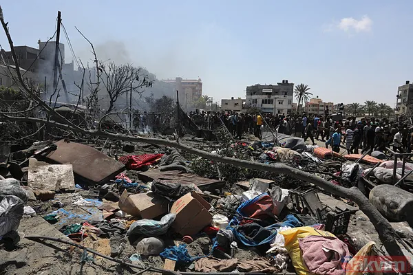Soykırımcı İsrail alçak saldırısı sonrası El Mevasi'deki yıkım böyle görüntülendi! İşte kare kare vahşet - 1