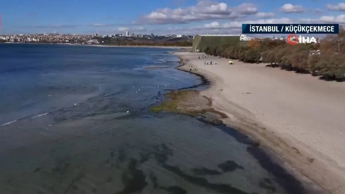 İstanbul’da deniz suyu çekildi! Sahilde adacıklar oluştu