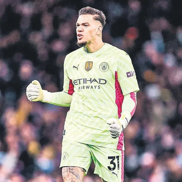 Ederson koptu geliyor
