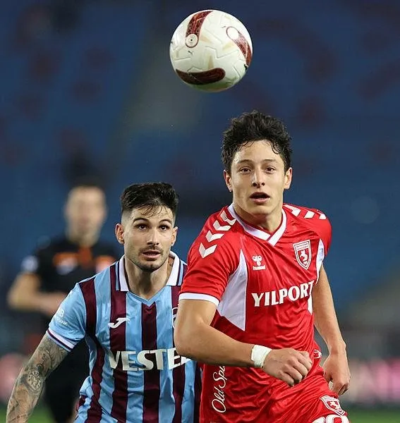 akyazida-firtina-koptu-trabzonspor-evinde-samsunsporu-maglup-etti-1705001377712.jpeg Akyazı'da Fırtına koptu! Trabzonspor evinde Samsunspor'u mağlup etti-6