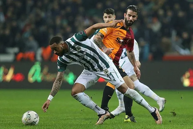 lider-galatasaray-giresunda-da-3-puani-aldi-muthis-seri-10-maca-cikti-1674950236272.jpeg Lider Galatasaray, Giresun'da da 3 puanı aldı! Müthiş seri 10 maça çıktı-3