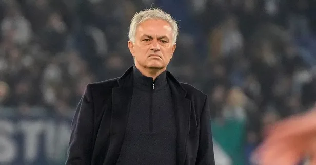 Jose Mourinho onu takımda görmek istiyor! Fenerbahçe'de Luton Town takımının yıldızı Elijah Adebayo hareketi
