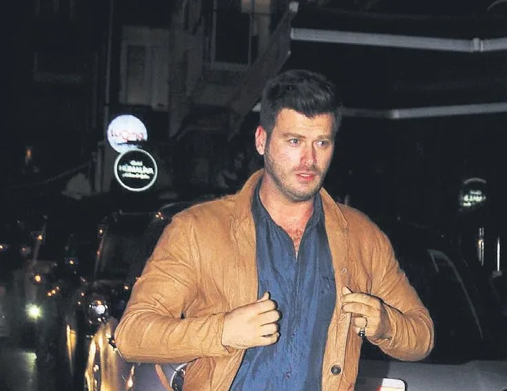 Mekanın sahibi geldi