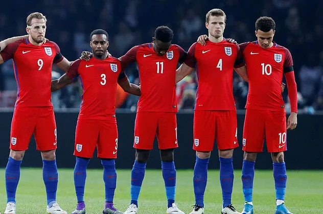 Dünyaca ünlü futbolcuya büyük şok! Evine giren hırsız saldırdı, Dele Alli yaralandı