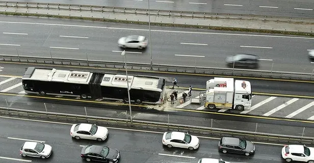 Son dakika: Çağlayan metrobüste yangın! Seferler aksadı