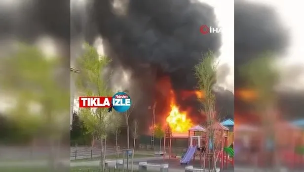 SON DAKİKA! İstanbul Sultanbeyli'de yangın! Mimar Sinan Mahallesi'nde 3 katlı mobilya fabrikasında büyük yangın!