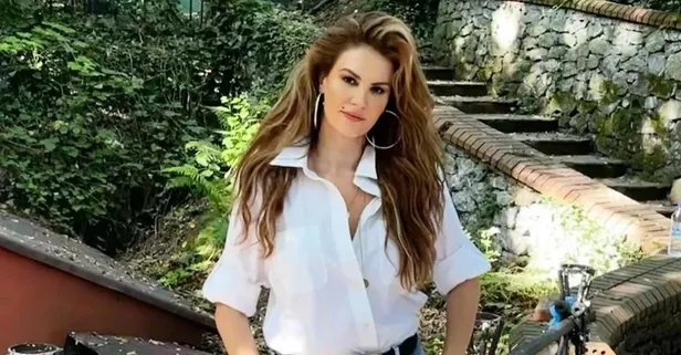 Son model gurur! Danimarka'ya giden Tülin Şahin için tasarımcılar sıraya dizildi