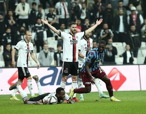 firtina-son-dakikada-yikti-besiktas-1-2-trabzonspor-mac-sonucu-1636222594126.jpeg Fırtına son dakikada yıktı! Beşiktaş 1-2 Trabzonspor | MAÇ SONUCU-6