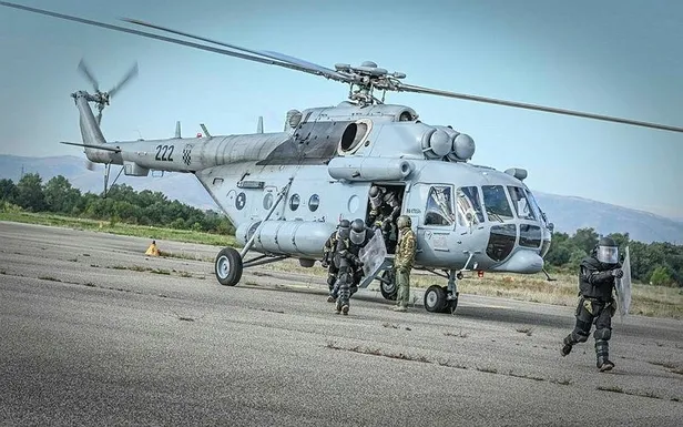 Kosova-Sırbistan gerginliği sonrası Mitrovica'da sessizlik hakim! Karar 1 ay ertelendi-11