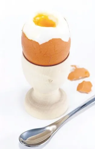 Yumurtayla ışıldasın saçlar