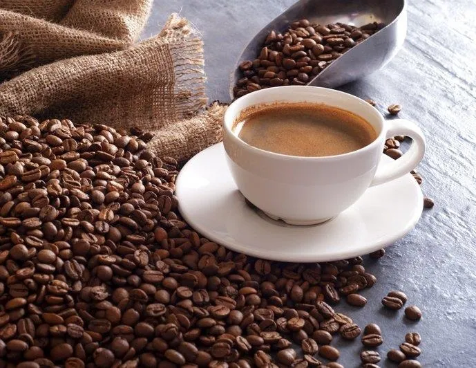 Aç karnına kahve içilmez