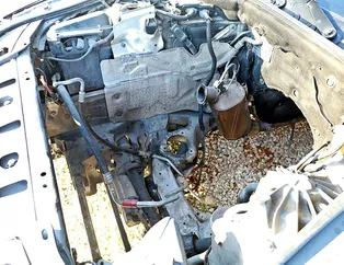 Hacizli araçlarda pes dedirten oyun! Polis bile şok oldu! Motor, koltuk ve tekerlekleri söküp...
