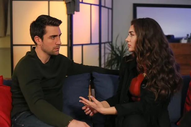 afili-ask-24-bolum-fragmani-yayinlandi-mi-kerem-ve-ayse-olanlari-duzeltmek-icin-caba-harciyor-1574280876081.jpg