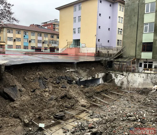 İstanbul'da faciadan dönüldü! Avcılar Denizköşkler İlkokulu'nun bahçe duvarı çöktü - 4