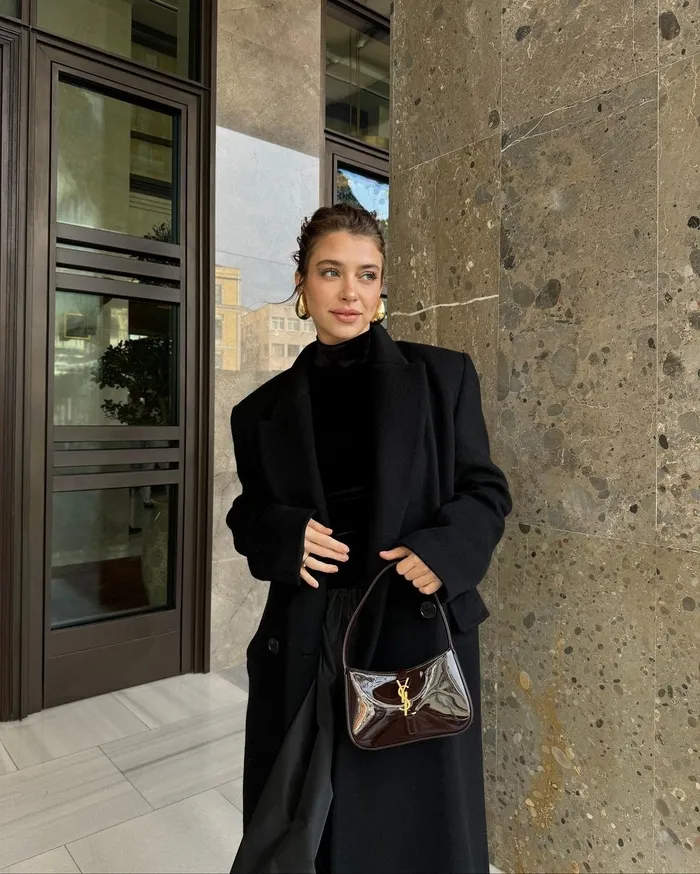 zor-gunler-geride-kaldi-hande-ercelin-yegeni-aylin-mavi-kanseri-yendi-gamze-ercel-caner-yildirim-cifti-mujdeyi-1704105343040.jpg Zor günler geride kaldı! Hande Erçel’in yeğeni Aylin Mavi kanseri yendi! Gamze Erçel-Caner Yıldırım çifti müjdeyi böyle duyurdu-5