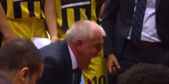 fenerbahce-beko-basantrenoru-zeljko-obradovic-molada-cilgina-dondu-oyuncularina-kufur-yagdirdi-1573848018338.jpeg Fenerbahçe Beko başantrenörü Zeljko Obradovic molada çılgına döndü! Oyuncularına küfür yağdırdı...-1