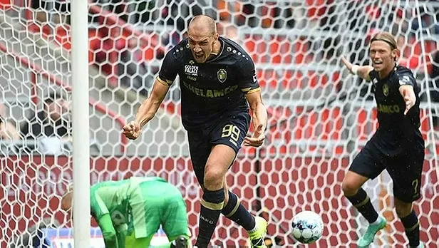 Fenerbahçe’nin takımdan gönderdiği Michael Frey Kanarya'nın golcülerini katladı!-2
