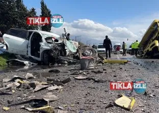 HATAY DÖRTYOL KAZA VİDEOSU! Payas’ta katliam gibi trafik kazası! Karşı şeride geçen TIR otomobile çarptı: 6 ÖLÜ!
