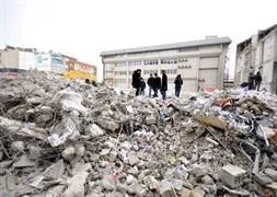 Kolonları kesmişler!