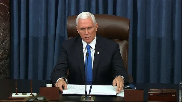 ABD'de Kongre binasının basılmasının ardından yeniden toplanıldı! "ABD tarihinin kara günü"-3