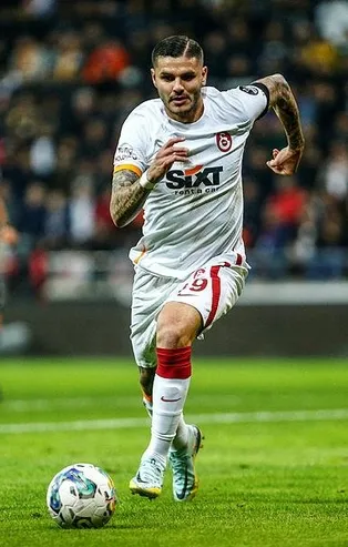 Galatasaray'ın golcüsü Mauro Icardi transferde savaş çıkardı! PSG'nin planı belli oldu