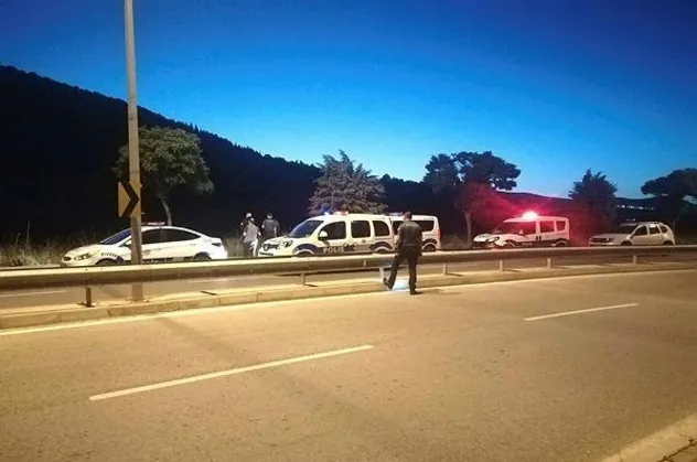 İzmir Karşıyaka'da pompalı dehşeti! 3 Yaralı