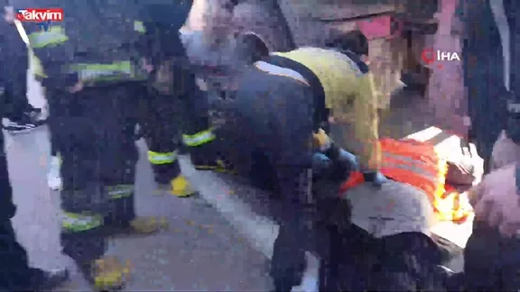 Antalya'da acı olay! Tırın altında kalan karayolları işçisi hayatını kaybetti