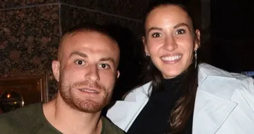 Beşiktaşlı futbolcu Gökhan Töre ve eşi Buket Töre kızlarını kucağına aldı! İşte ilk fotoğraflar ve Gökhan Törenin kızının adı