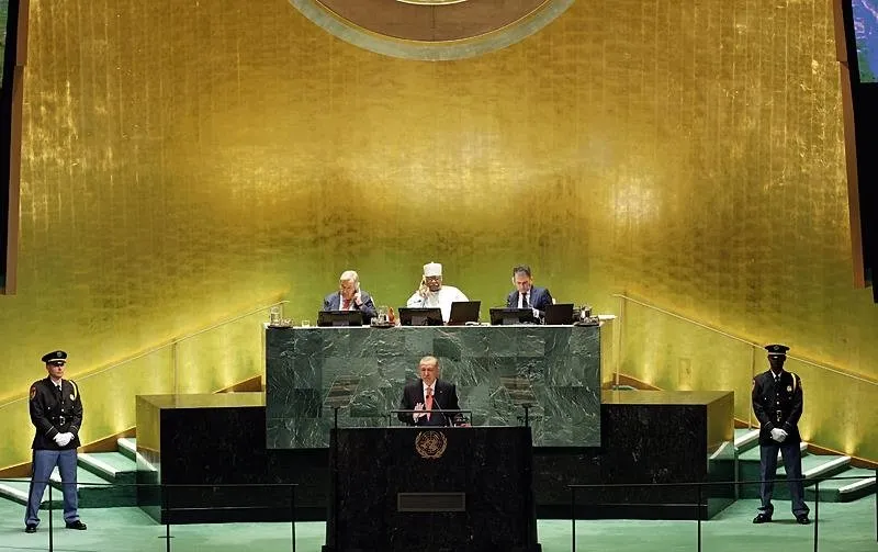 Başkan Recep Tayyip Erdoğan, Birleşmiş Milletler (BM) Genel Kurul Salonu'nda düzenlenen BM'nin 79. Genel Kurulu'nda katılımcılara hitap etti. (AA)