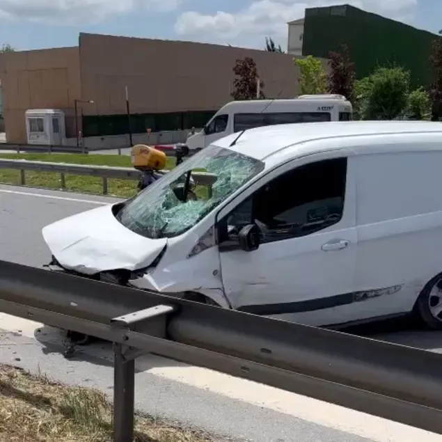 Feci olay! Emniyet kemerini takmadı, araçtan fırladı