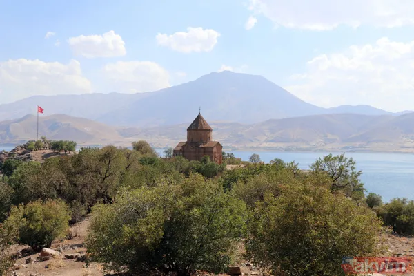 24 Mart 2020'dan sonra tekrar açıldı! Kapıköy Gümrük Kapısı'ndan giren İranlı turistler Akdamar Adası'nı gezdi - 4