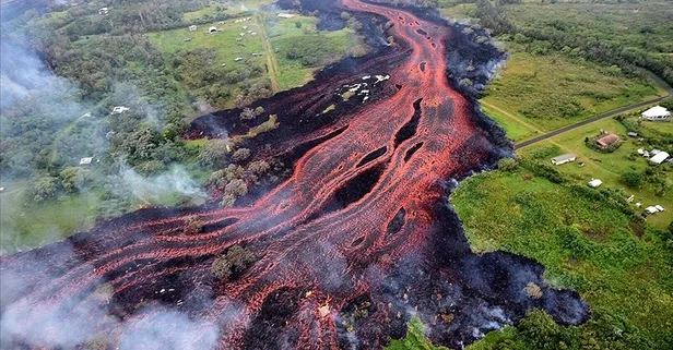 Yanardağ patlaması nedir, nasıl oluşur? Deprem yanardağı tetikler mi?