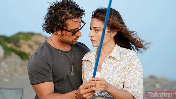 AŞK İTİRAFI SONRASI İLK POZ Bu itiraftan günler sonra oyuncu çiften mutluluk pozu geldi. Ayça Ayşin Turan'la verdiği pozu takipçilerinin beğenisine sunan...