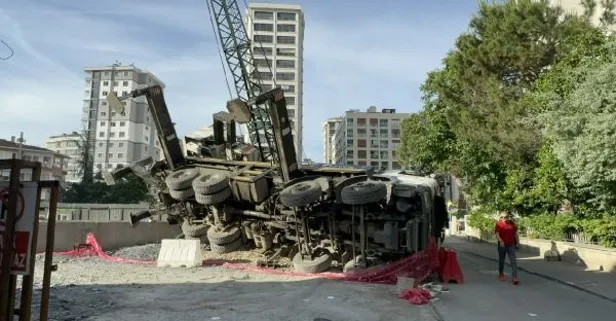Kadıköy'de korku dolu anlar: Metro şantiyesinde vinç devrildi!