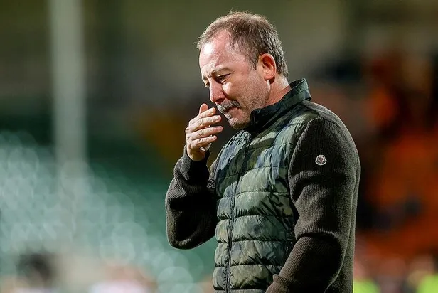 Galatasaray'da Fatih Terim'in istifası sonrası Süper Lig'de bir ilk! Üç büyükler tarihe geçti-3