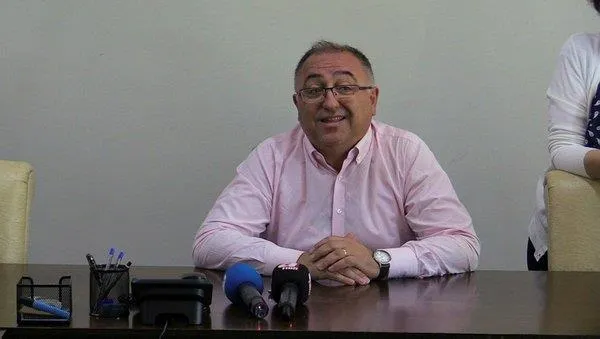 Yolsuzluk yapan CHP’de baş tacı: Yolsuzluktan görevden alındı onur konuğu oldu-4