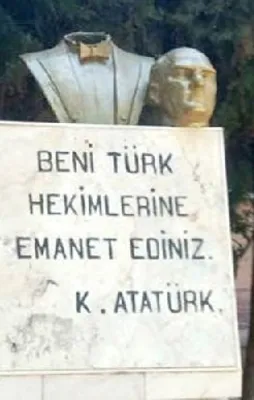 Atatürk büstüne çirkin saldırı