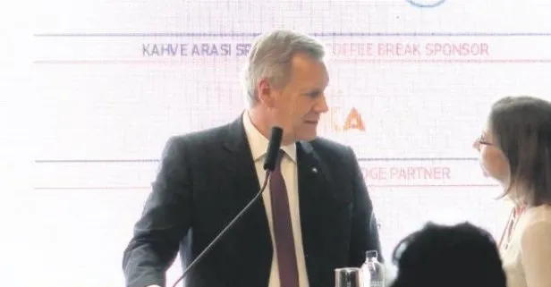 Eski Almanya Cumhurbaskani Christian Wulff Ingilizce Konusmasi Istenince Kursuden Indi Takvim