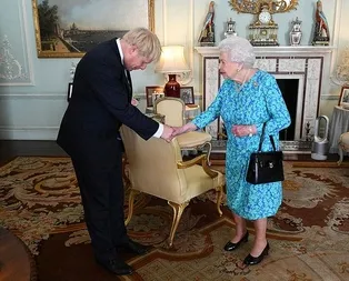 Son dakika: İngiltere Kraliçesi, Johnsona hükümeti kurma yetkisi verdi