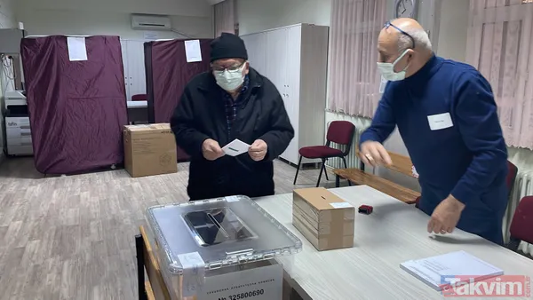 SON DAKİKA: Bulgaristan seçimleri 2021 | Vatandaşlar ikinci tur için sandık başında - 4