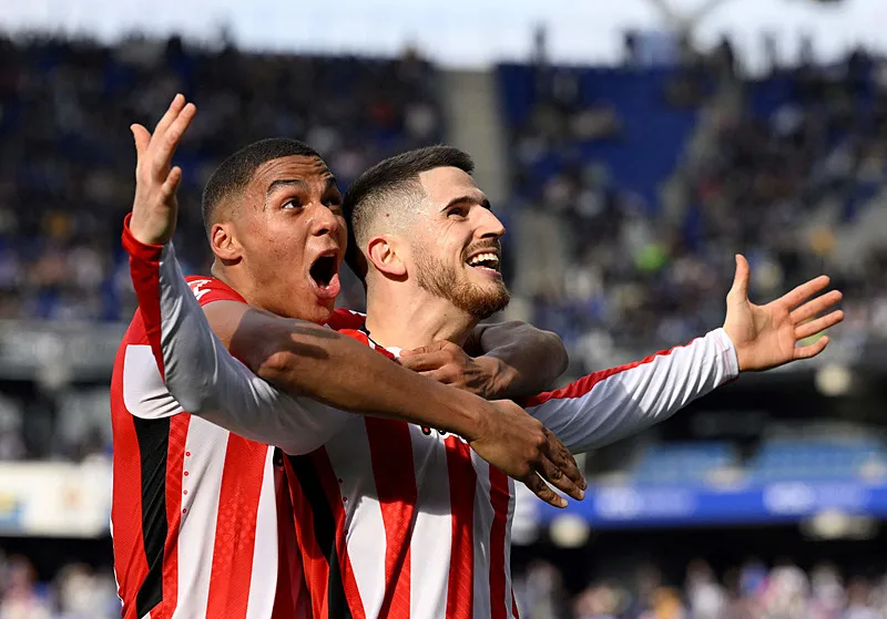 Fenerbahçe'de çok sayıda ayrılık! Jose Mourinho biletlerini kesti - 4