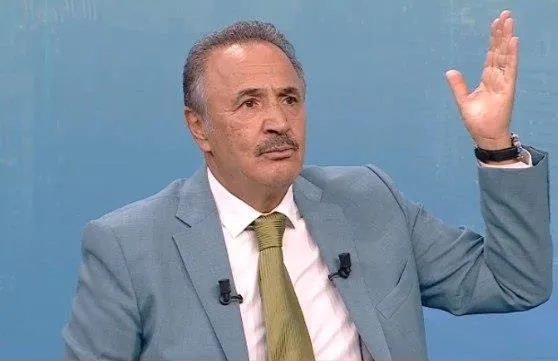chpli-mehmet-sevigenden-izmir-iddialarina-yaylim-atesi-gok-kubbeyi-kilicdaroglunun-basina-yikariz-1692212891646.jpeg CHP'li Mehmet Sevigen'den İzmir iddialarına yaylım ateşi: Gök kubbeyi Kılıçdaroğlu'nun başına yıkarız-4