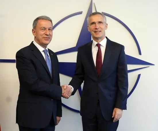 Son dakika: Bakan Akar Yunan mevkidaşı ile görüştü-3