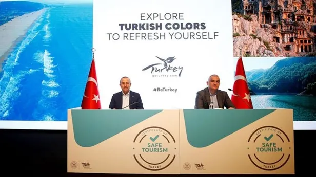 Dışişleri Bakanı Mevlüt Çavuşoğlu: Türkiye 120'den fazla ülkeye tıbbi ekipman sağladı-1