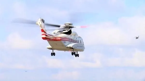 SON DAKİKA: Kanuni Sondaj Gemisi Karadeniz'e uğurlandı: Başkan Erdoğan helikopter ile üstünden geçti-2