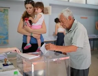 Yunanistan’da halk sandık başında