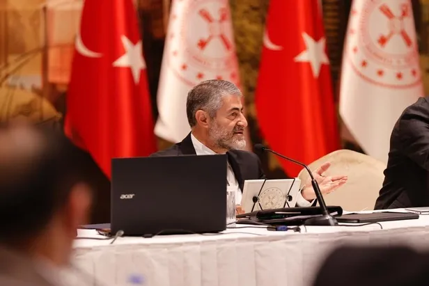 Bakan Nebati 30 sektör temsilcisiyle enflasyon zirvesinde bir araya geldi-4