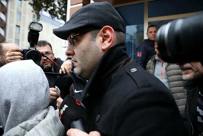 ogun-samast-trabzonda-segbisle-durusmaya-katildi-ifadesi-alinmadi-yurt-disi-cikis-yasagi-verildi-1701877607282.jpeg Ogün Samast Trabzon'da SEGBİS'le duruşmaya katıldı! İfadesi alınmadı... Yurt dışı çıkış yasağı verildi-5