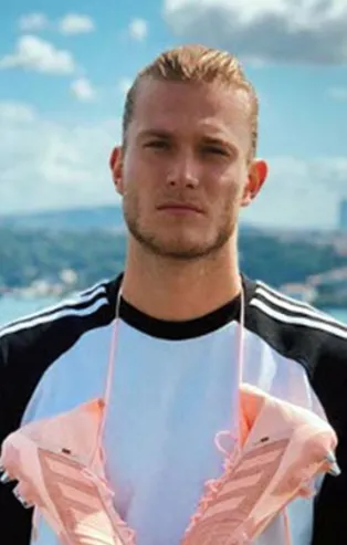 Loris Karius menemenci çıktı