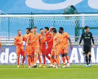 Başakşehir ilk peşinde